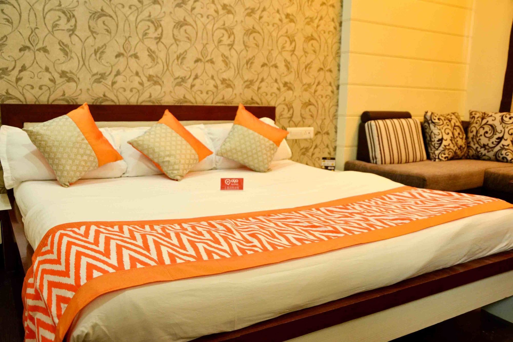 Oyo 742 Hotel Kings Park Indore Exterior photo